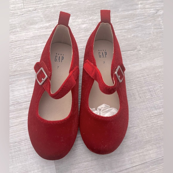 Baby Gap NEW Red Velvet Mary Jane Dress Shoes - Picture 1 of 3